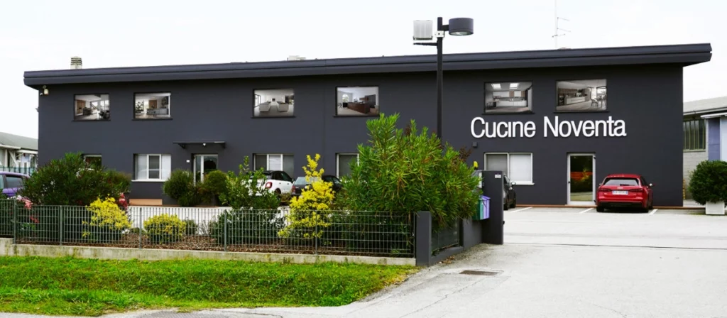 Esterno Showroom - Cucine Noventa