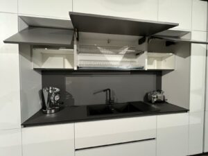 PROMO - CUCINA TUTTA ALTEZZA E ISOLA IN LAMINATO - immagine 5