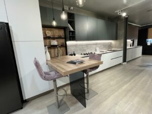 PROMO - CUCINA LINEARE IN LAMINATO BIANCO E LACCATO VERDE BOSCO - immagine 3