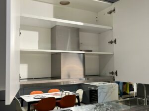 PROMO - CUCINA LINEARE IN EFFETTO RESINA E TOP INOX - immagine 6